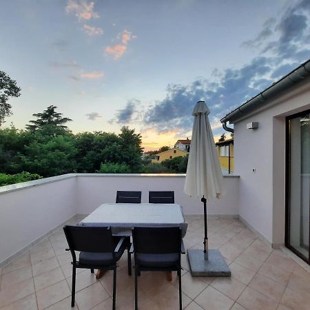 Apartman Sofia Porec Luaran gambar